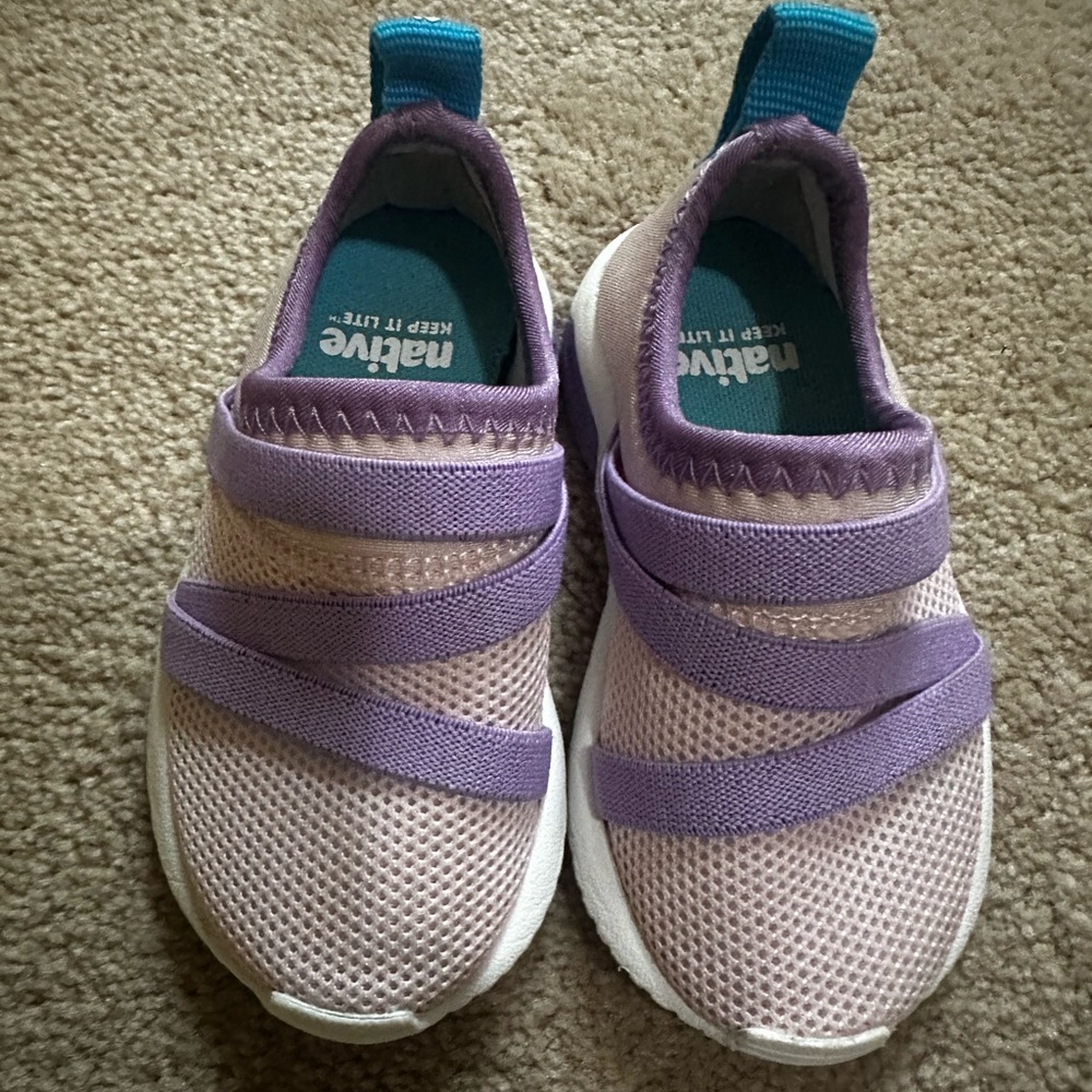 Native Phoenix Pink/Lavender Size 6 toddler